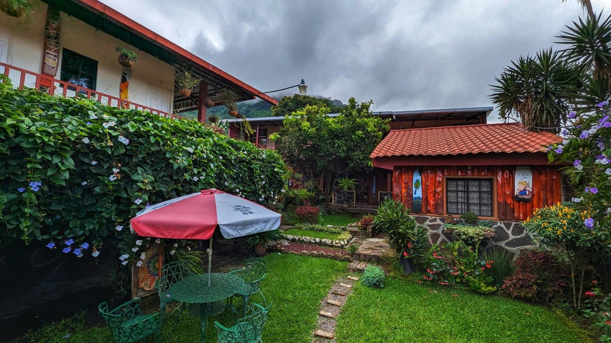 1961 Los Naranjos Hostal Extérieur photo