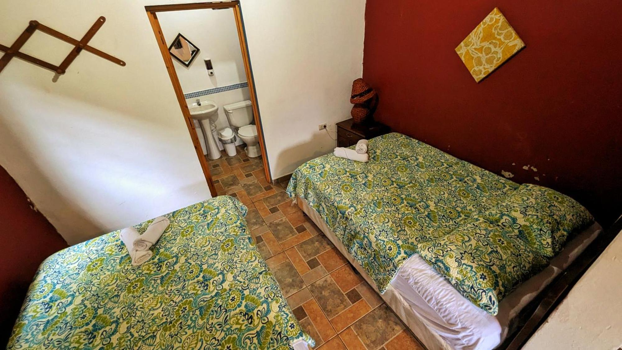 1961 Los Naranjos Hostal Extérieur photo