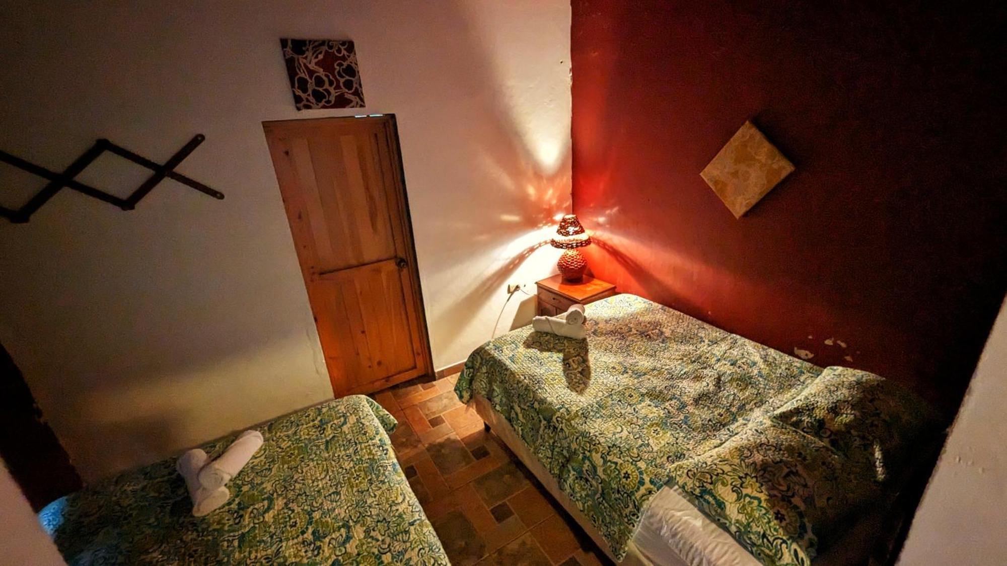 1961 Los Naranjos Hostal Extérieur photo